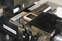 Пресс-форма для формовки и обрезки выводов микросхем